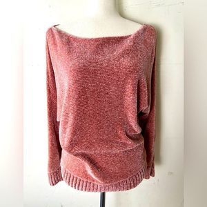 Forever 21 long sleeved sweater. Size medium great condition! Soft and warm